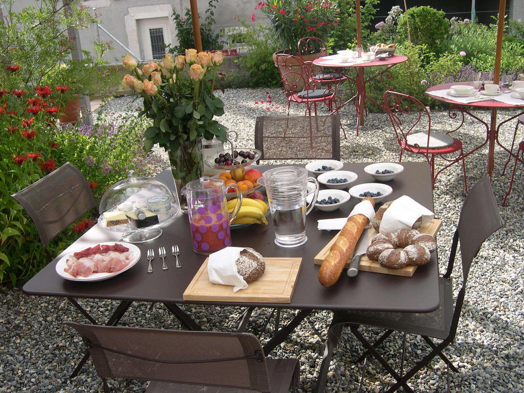 Couette-café Le Coq Chantant B&b&boutique St-livres
