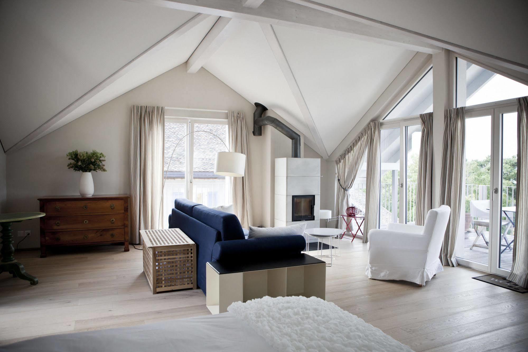 Le Coq Chantant B&b&boutique St-livres Couette-café 4*